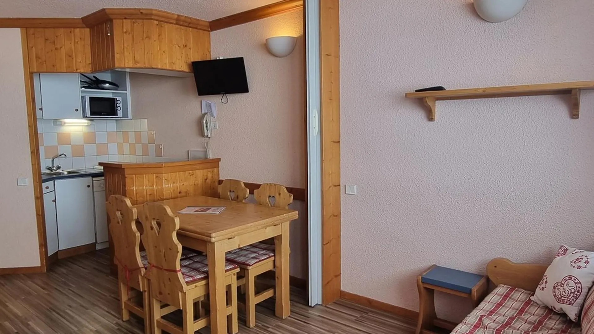 Apartment Studio Tout Confort Avec Balcon, Acces Direct Aux Pistes - Fr-1-181-2602 La Plagne